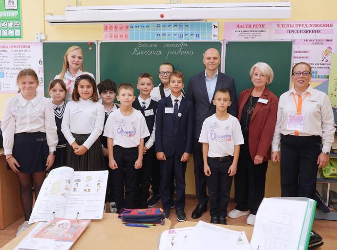 «Уроки, классные часы, а главное – дети»